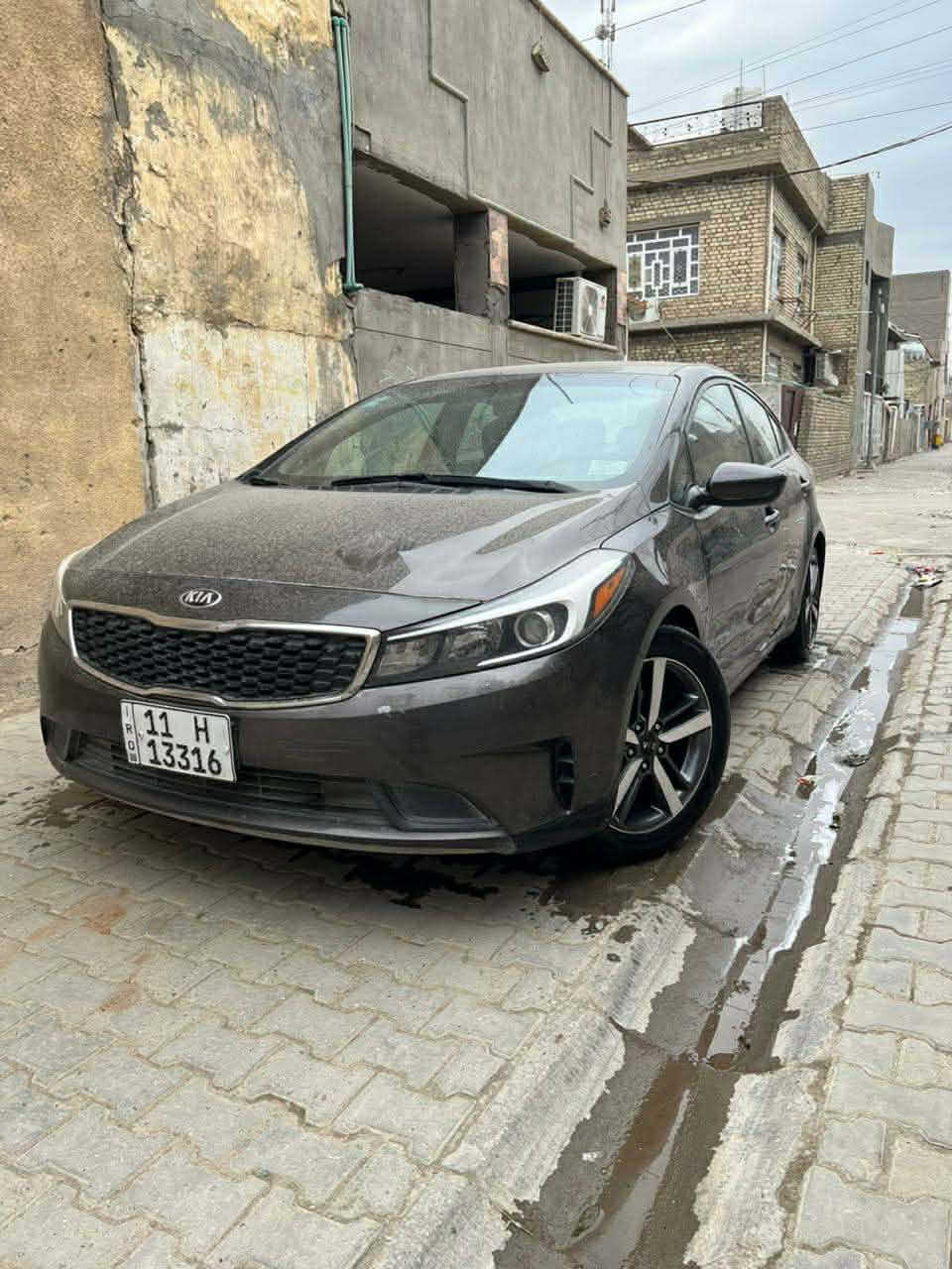 سلام عليكم فورتي 17 امريكي بيه اربع قطع صبغ بدون دواخل السياره جاهزه كير مكينه تبريد صدر خير من الله معروضه ب110 وبيه مجال حك الجيه مكاني زعفرانيه ***********
