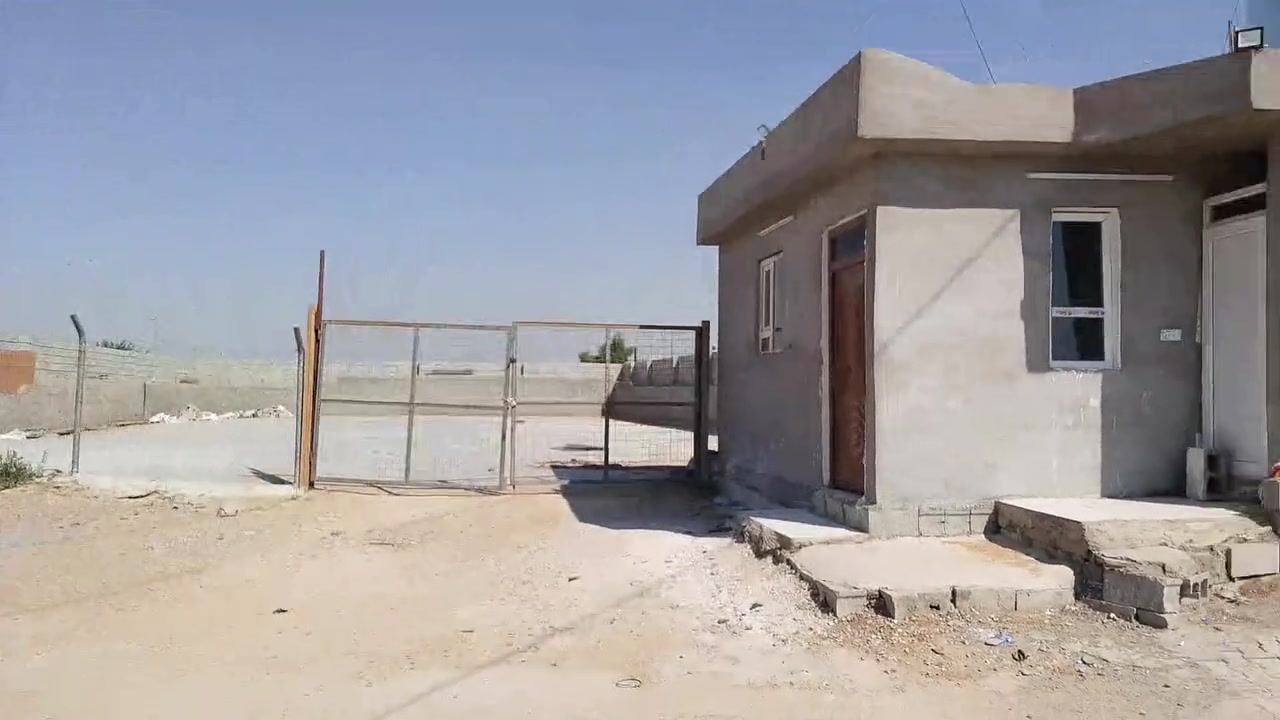 السلام عليكم
اخوان ساحه للايجار مساحه الكلي 600متر 
مع غرفه كهرباء وماء جاهز موقع قرب فلكه تكريت سايدين قريه تركلان وشغل خير من الله 
***********

