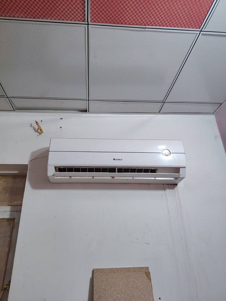 الكري طن ونص 
كرافت طن ونص 

توسوت طنين 
توسوت ٣ طن
للاستفسار 
0771 990 6220 عمارة, ميسان
