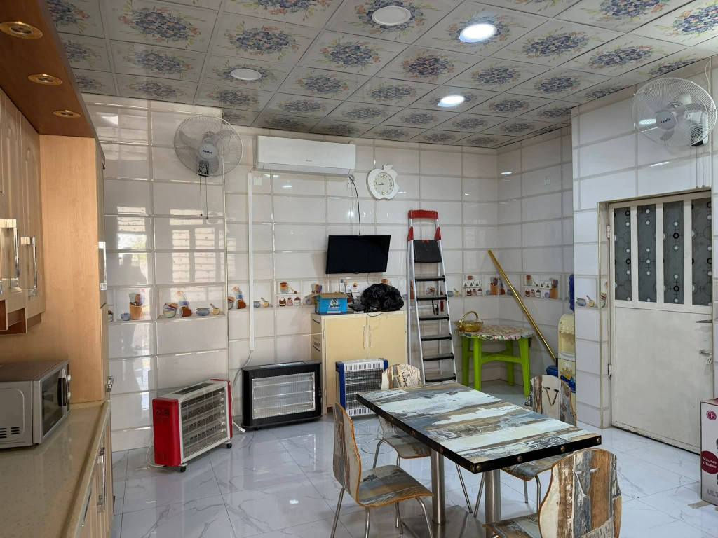 #للأبجار

🏠 / دار للأيجار مساحة مساحه ١٧٠ م طابو صرف 

                  واجهه ١٤ م / نزال ١٢.٥ م

🧱 بناء نظيف جدأ

طابق واحد / مطبخ . أستقبال . هول . غرفتين . مجمع صحيات عدد ٣ . كراج 

🌍 الموقع / حي الامام ثاني دار عن الشارع 

للأستفسار أكثر مراجعة مكتب 
#عقارات_أراضي_بابل_الخضراء للمقاولات العامه والتصاميم الهندسية
 
🔸في حال عدم الرد نرجو ارسال رساله على الواتساب
 .
شارع ٦٠ .. عمود ٣٠٠ .. مقابل أستدارة علي بقلي 
الشيخ حازم 
وسام محمد 
أبو حيدر / *********** حلة, بابل
