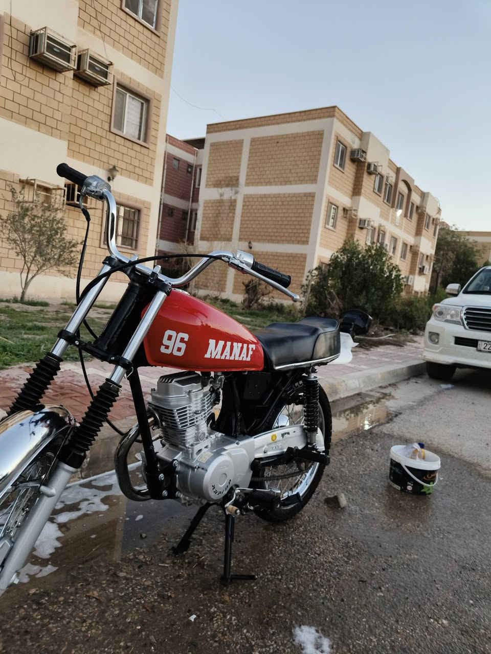 سلام عليكم دراجه البيع شاصي نامه ٢٢وراق اصوالي تعمير ٢٥ ومحرك اصلي رابيدو ***********
