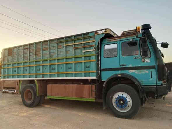 سلام عليكم للبيع البي شاصي 75 برچيم كفالة عامة شاصي مكفول بدون صبغ مكينة 10 جديدة لا وصرف ولا بخار اكسن چي اف مل 82 كير برميل 160 رقم كركوك انكليزي 3 لوحات اماسسة مقطورة قمارة ابلادية بدون صبغ تخم تاير حدادية جديدة الاستفسار ***********
