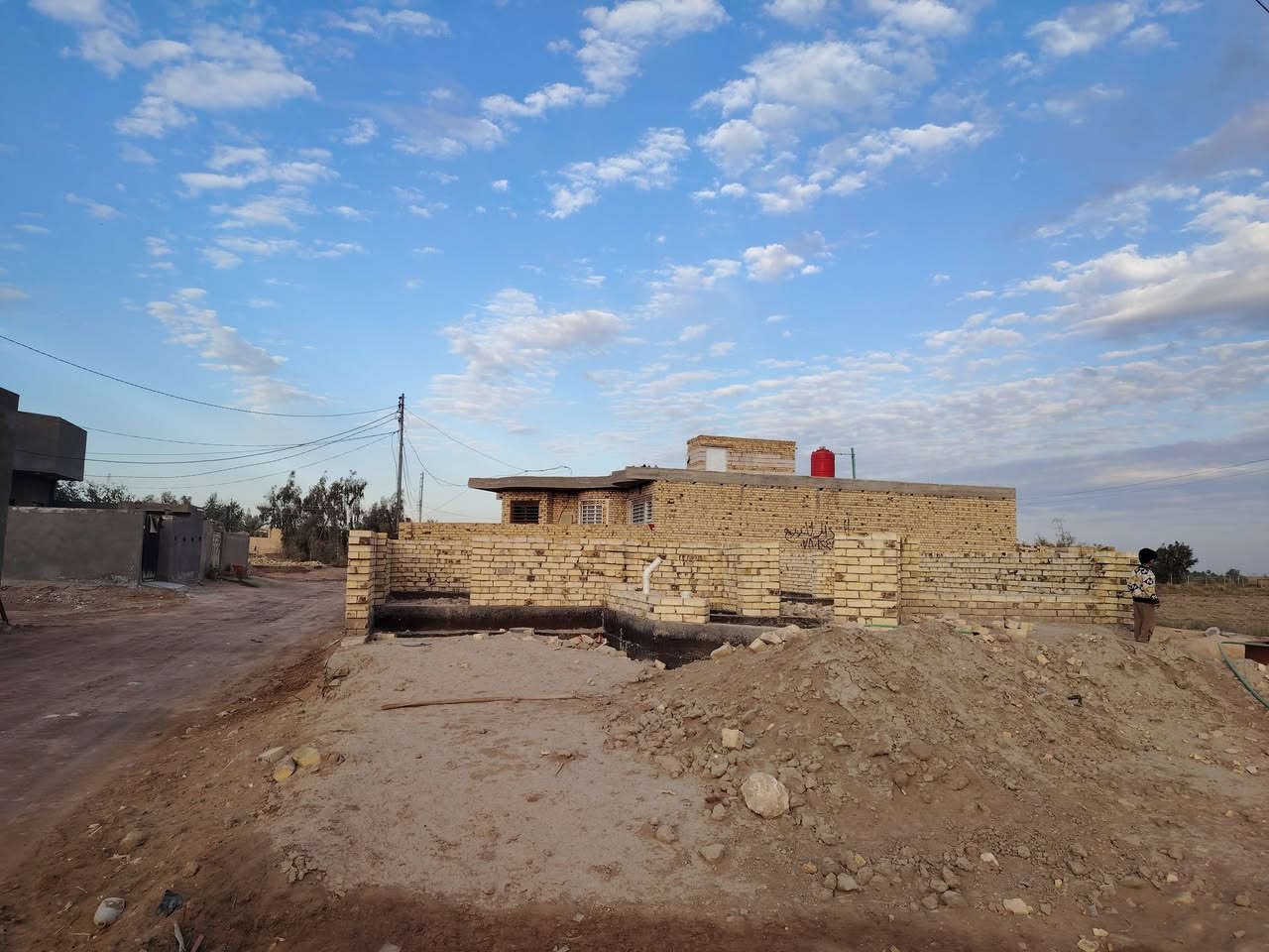 سلام عليكم قطعة أرض زراعية بتلو ٢٠٠ متر للبيع طريق السنية السياحي قريبه على مخيم السنية على الشارع العام ركن للاستفسار الاتصال على الرقم التالي ***********
