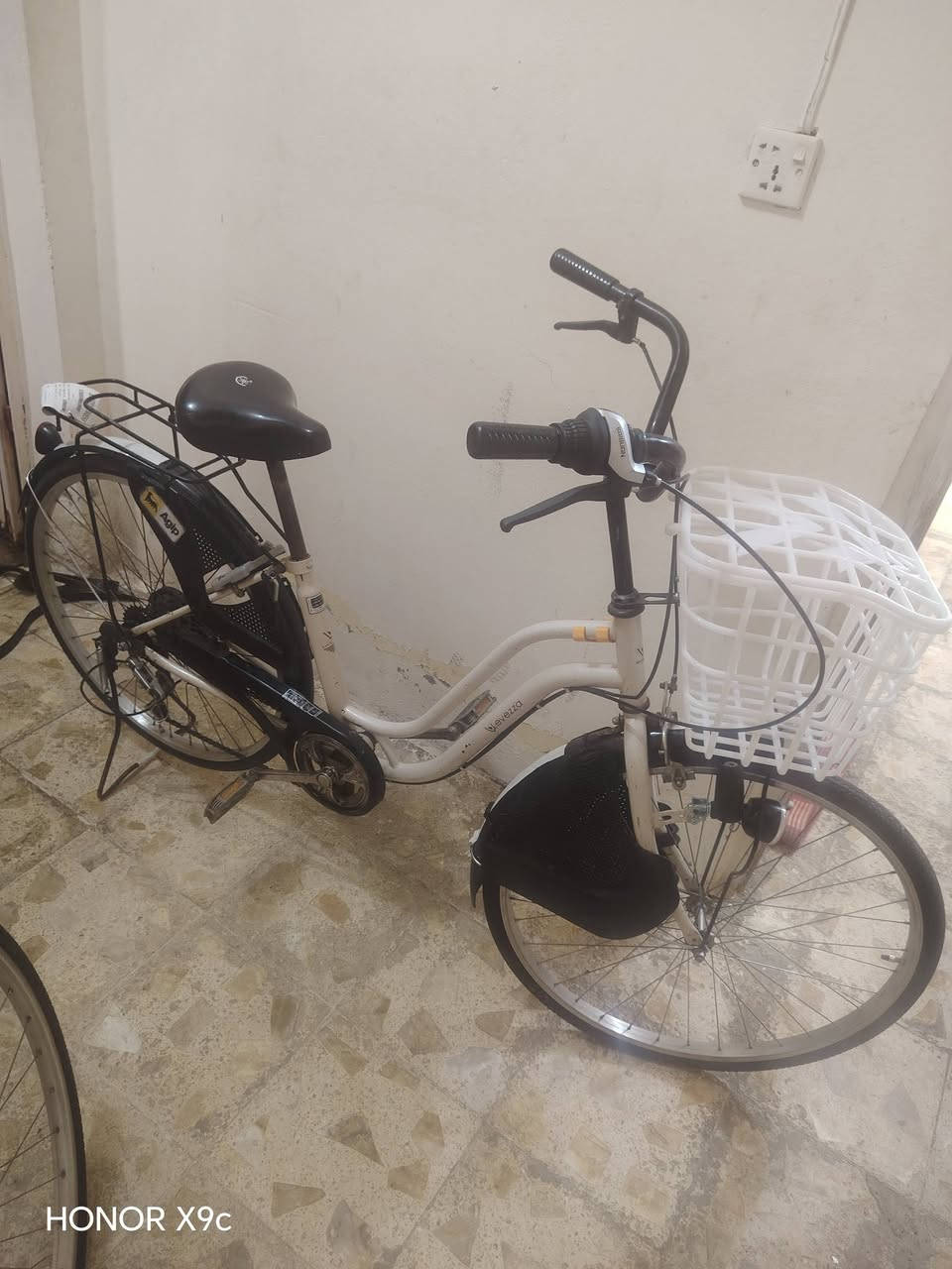 لبيع باسكلات كل واحد وسعره


**إذا كنت صاحب هذا الإعلان وتريد حذفه لأي سبب، رجاءا أرسل رسالة إلى الدعم الفني**