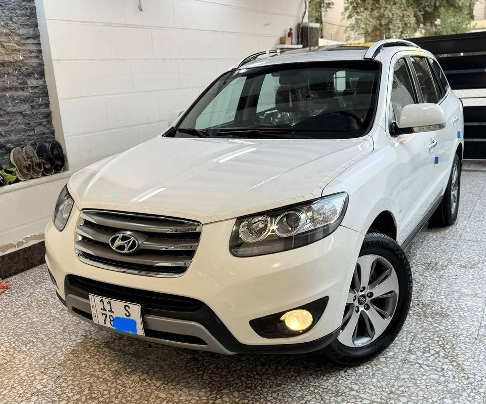 السلام عليكم 
البيع نقداً 
هواندي سنتافيه 
موديل ٢٠١٢ خليجي  
رقم الهاتف ***********

مواصفات. 
فول ۱ ع ۱ 
بصمه تشغيل ابواب فتحه سقف  داخل لونين دوس نيكل 
ليت يصعد وينزل كهرباء 4 دكم استيرن صاج جلد كشن كهرباء
سته سلندر 3500 برغي ما مفتوح بيهه سبعه راكب 3 قطع تبريد 

ماشيه سياره 70 الف حقيقي شرط 
بسمي ومشروع وطني وهزه جديده وسنويه جديده دولي بغداد
فتحه سقف 
مري شفط 
( سته سلندر ٣.٥ 
سبعه  راكب 
٣ قطع تبريد 
فورويل دفع رباعي
مكفوله بدون حادث او ضربه او. صبغ او تبديل بلاديه سياره 
مري شفط تحكمات ستيرن
ويل كروم وصدر كله جديد
سياره مواصفات اعلى فئه بل سنتافيه 
والسياره مال جناي نضيفه وكامله مناقصه شي 

رقم الهاتف للتواصل ***********
