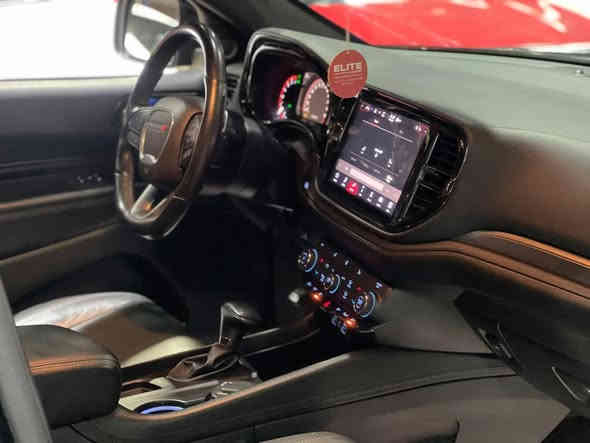 #المركبة : دودج دورانكو جي تي  GT
#الموديل : 2022
#الضرر : جاملغ امامي ايسر مع طرف البنيد
#الايرباك : بدون ضرر اي ايرباك
#الرقم : بغداد

#المواصفات : 

▪️السيارة : #دوج #دورنكو فئة GT 
▪️المحرك : 3.6L . V6  ( ستة سلندر )
▪️عداد المسافة : 21 الف ميل حقيقي
▪️حجم الويل : ويل كب حجم 20 مع طقم تايرات بحالة ممتازة
▪️مصابح امامية زنون مع LED مع كشافات دعامية زينون
▪️بصمات عدد 2 للأبواب مع بصمة جنطة وبصمة تشغيل وتشغيل عن بعد
▪️غرفة السيارة جلد أسود اصل 
▪️فتحة سقف ( سلايد روف )
▪️رادار امامي مانع تصادم
▪️حساس امامي اصل
▪️حساس خلفي اصل
▪️رادار جانبي
▪️مقاعد تدفئة
▪️تدفئة مقود القيادة
▪️كامرة خلفية دوارة اصل مع الستيرن
▪️شاشة الدشبول الحجم الكبير
▪️گير شفتر ستيرنك 
▪️تحكم فول كهرباء لكرسي السائق والراكب 
▪️ذاكرة كشن لحفظ وضعيات الجلوس ( ميموري )
▪️سستم صوت
▪️تشغيل عن بعد
▪️صندوق كهرباء
▪️صف ثالث من المقاعد 7 راكب
▪️دفع رباعي 4*4
▪️تحكم ستيرن جهتين بلوتوث وحاكية وكروس سرعة وتحكم صوت 
▪️نظام ABS مانع انزلاق
▪️السيارة جديدة وبوضع الشركة.

السعر المطلوب : 315 ورقة مع المجال.

 
الاتصال على : ***********
