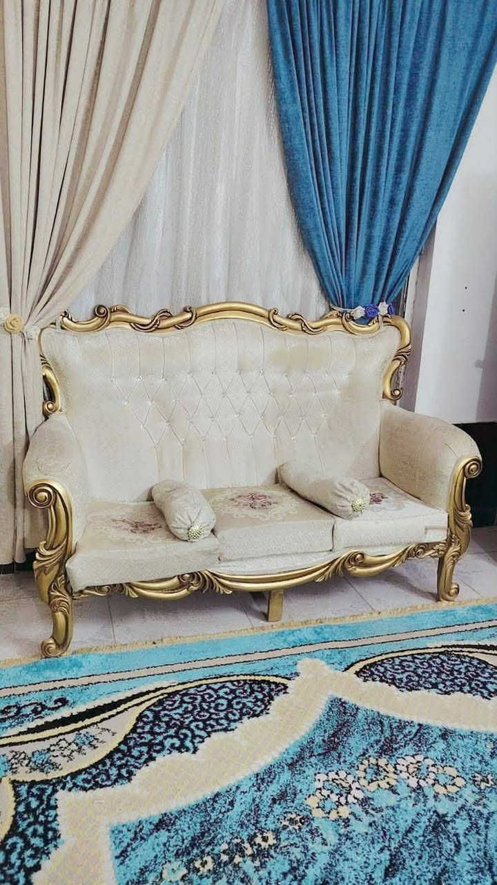 تخم ملكي مع الطبلات ب800
خاص واتساب ***********
