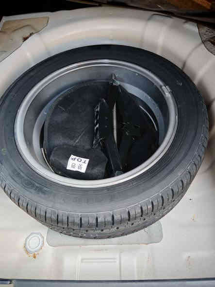 السلام عليكم 
اكسنت 2017 خليجي محرك 1600 باسمي السنويه
(ماشيه 53) قابل للزياده امانة الله اني موظف اديرلها بس محسن ومعتني بيها فقط مبدل دعامية امامية فقط فقط وصورة الدعامية القديمه موجوده بالصور 
الموصفات... 
محرك 1600 / اربعه دسك/ فتحة/ دبل جكمجه/شاشه اندرويد/حساس خلفي/ويل كروم 16/ دبل سويج/سبير مقدس مانازل/تخم تاير جديد/تحكم ستيرن/حتى كتلوك السياره موجود السعر 125 وبيها مجال بسيط 
***********
