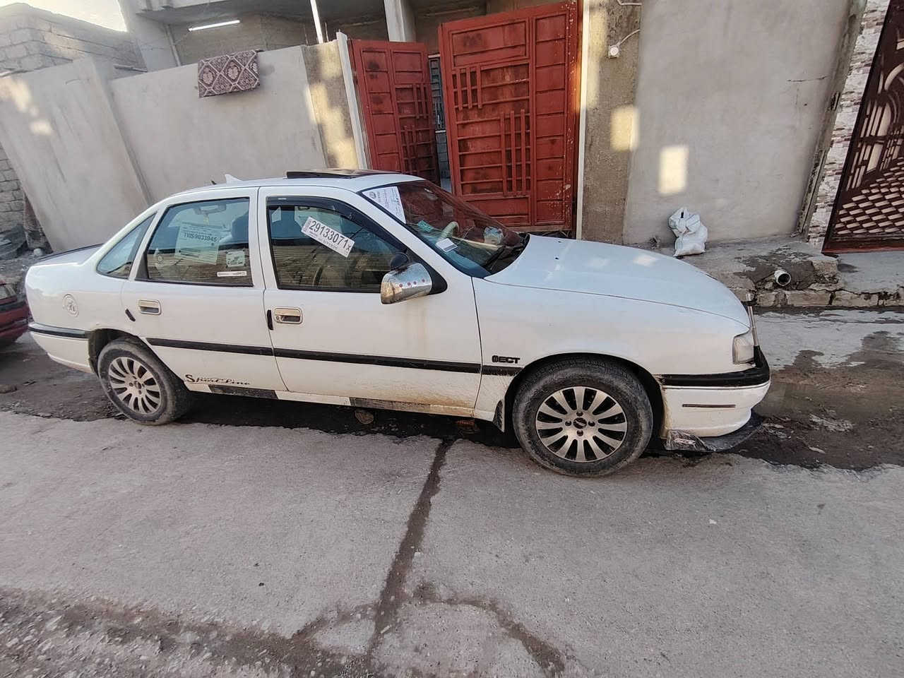 السلام عليكم...فكتره 18 رقم انبار  مصطره كابون بانزين  شرط الوكاله  والتحويل  محرك بي صرف  طخم تاير باتري جديد   غرفتها ماشاءالله نضافتها والگشر شوف العين ترهم مراوس بتكسي حسب القناعه ***********
***********
