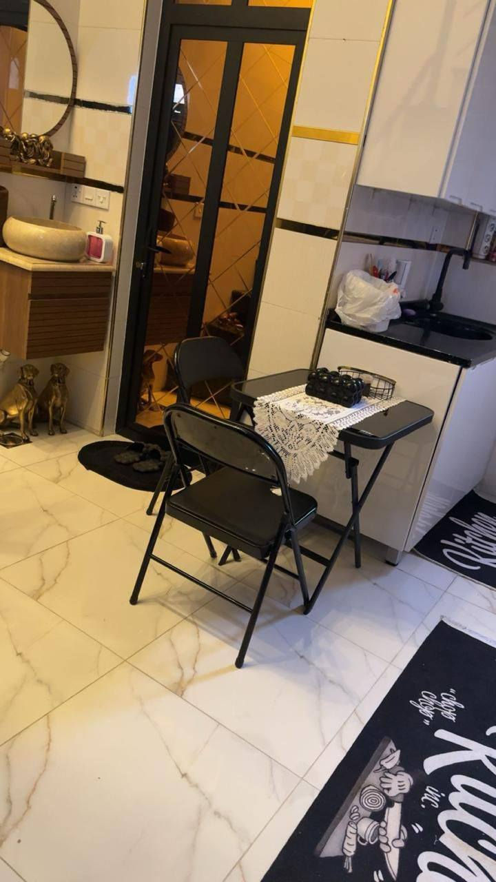 دار للبيع 50 متر ملك زراعي(انذار كاتب عدل)
وقف ذري الحجاج البرزنچية
📍سبع ابكار نهاية شارع منتزه الهبي دي 
على الشارع المقرنص كامل الخدمات كهرباء ماء مجاري بناء درجة اولى فرع هادئ و مرتب
للاستفسار اكثر ***********
