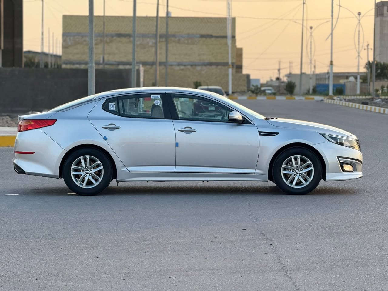 يا الله الهم صلي على محمد والي محمد
كيه اوبتيمه 
موديل:2016
وارد:خليجي 
كفاله عامه رصعه وصبغ وبارد
رقم بغداد بسمي دولي
ممشى:100الف
سبيره منازل
السياره كارتوننن تاخذه الف متصرف عليه 
مكينه:2000
مكينه كفاله وكير كذالك
موصفاته 
مري شفط
حساس امامي خلفي 
تبريد خلفي 
شفتات رياضي 
منضومه مال زنون 
تخم تاير جديد 
مكانه:ناصريه مركز
السعر:158
للستفسار: ‭0782 284 0896‬

‭0776 455 4797‬
