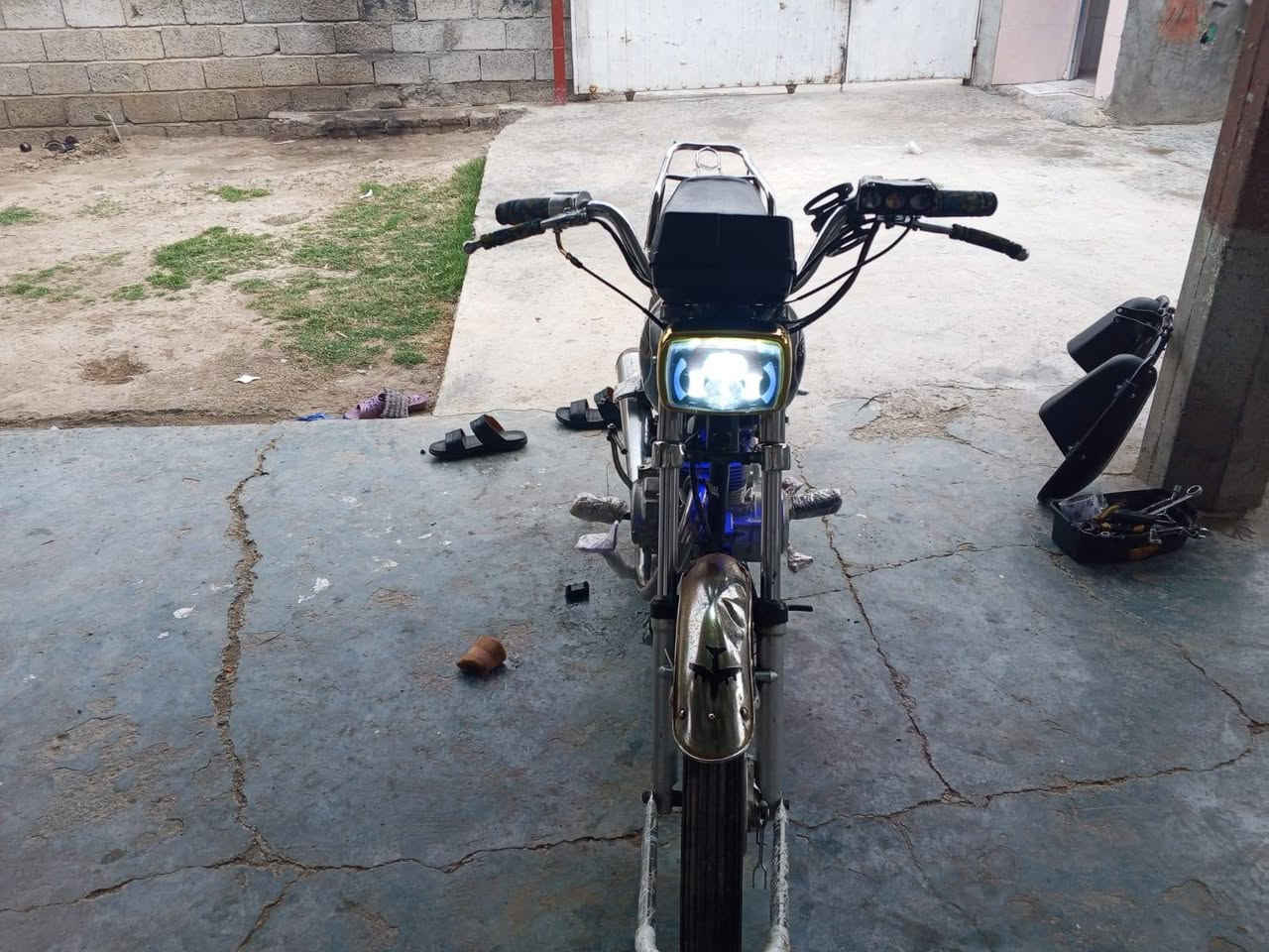 يالله عندي دراجة نامة مديل 2018
يرادهة ترتيب 
دراجة حلوة البيع مروس شعندك دراجة نزل 
مكاني ديالي شهربان


**إذا كنت صاحب هذا الإعلان وتريد حذفه لأي سبب، رجاءا أرسل رسالة إلى الدعم الفني**