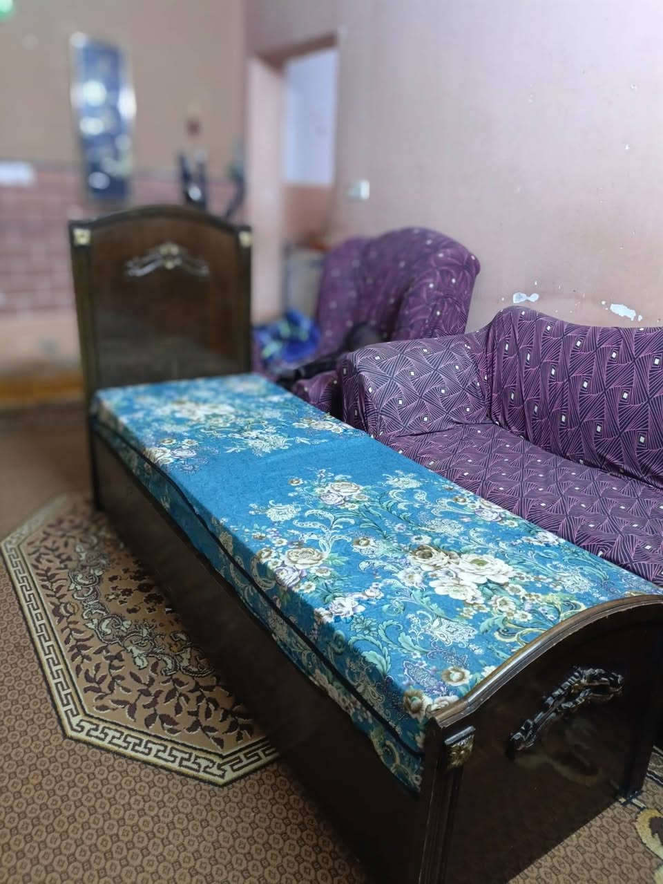 1_كنتور 6ابواب طابقين كل باب بوحده. كنتور جاهز. صبغ قفاله يدات.. قياسات ستندر.
2_كنتور 3ابواب طابقين..جاهز 
3_سرير عدد 2 مع الدوشك شغل ثكيل.
4_صوميه فقط. 
للاستفسار خاص او التواصل عالرقم *********** بي واتس.. حي المعلمين..
