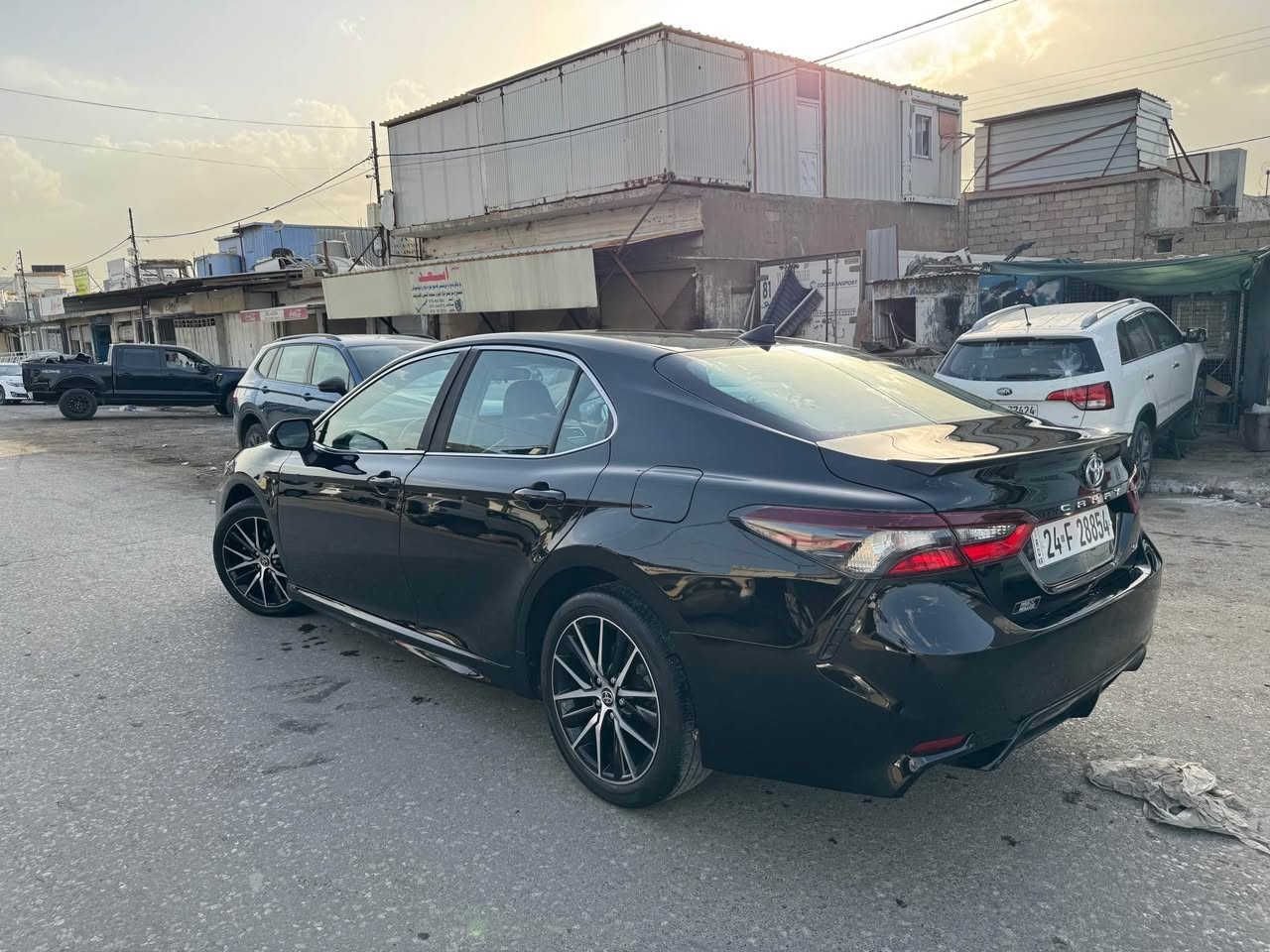 Camry 2023 SE ***********
سه ياره سبغ عام ايرباك به س شان ته قيه گير و مه كينه به شه رت ته بريد و رادارو به ردى گزوز به شه رت رقم شانصىم داناوه.مشته رى ني سه رم مه يشينه أربيل, العراق
