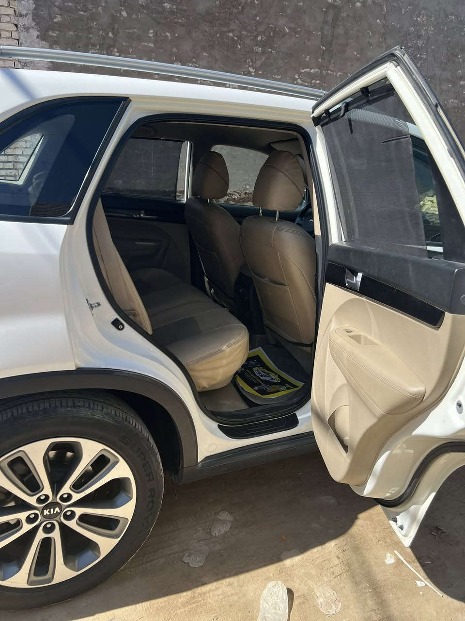 سلام عليكم .سورنتو موديل ٢٠١٤ لبيع مكفوله كفاله عامه كير وميكنه خير من الله  فول ما عده البصمه مثل ما موضح بل صور. المكان. كربلاء. طوريج   للاستفسار التصال *********** .  ١٦٦$
