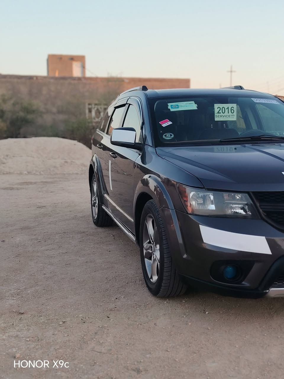 للبيع والمراوس 
دوج جورني موديل 2016 حره ذي قار الدولي الأنكليزي تحويل مباشر وأرد امريكي حادثها تبديل بنيد وجاملغ  فول مواصفات SXT
#المواصفات
بصمه ابواب
بصمه تشغيل
شاشه
كامره
تحكم ستيرن جهتين
لايت لد
ويل كب كروم اصلي
مثبت سرعه
ماشيه 160 Km
دبل كزوز
٦ سلندر
٧ راكب
٣ قطع تبريد
السياره جديده وجاهزه كير محرك تبريد تخم تاير حداديه مكفولات جاهزه للأخير من كلشي
#مكان_السياره_الناصريه
السعر 128 وبيها مجال الشراي
للأتصال عل الهاتف
***********
