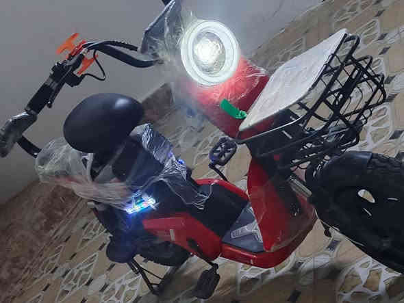 السلام عليكم ماطور شحن مستعمل نظيف حجم صغير سعر ٢٥٠ وبي مجال لتواصل 0770 418 9257 غير متوفر على الفيسبوك
