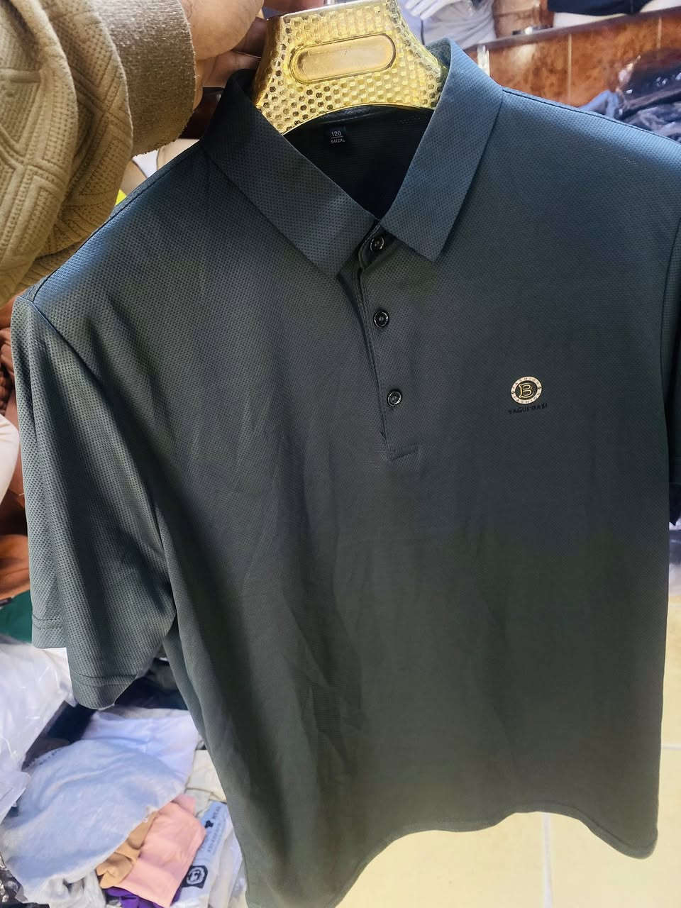 السلام عليكم                                                              تنزيلات تيشرتات 
صيفي  نص (ردن) اي قطعه ب3 قطعتين ب5 
تراك رجالي باقي آخر 8 قطع اي قطعه ب 10 
الموقع السوق القديم مقابيل شركه المسعودي محل دحام شاكر


**إذا كنت صاحب هذا الإعلان وتريد حذفه لأي سبب، رجاءا أرسل رسالة إلى الدعم الفني**