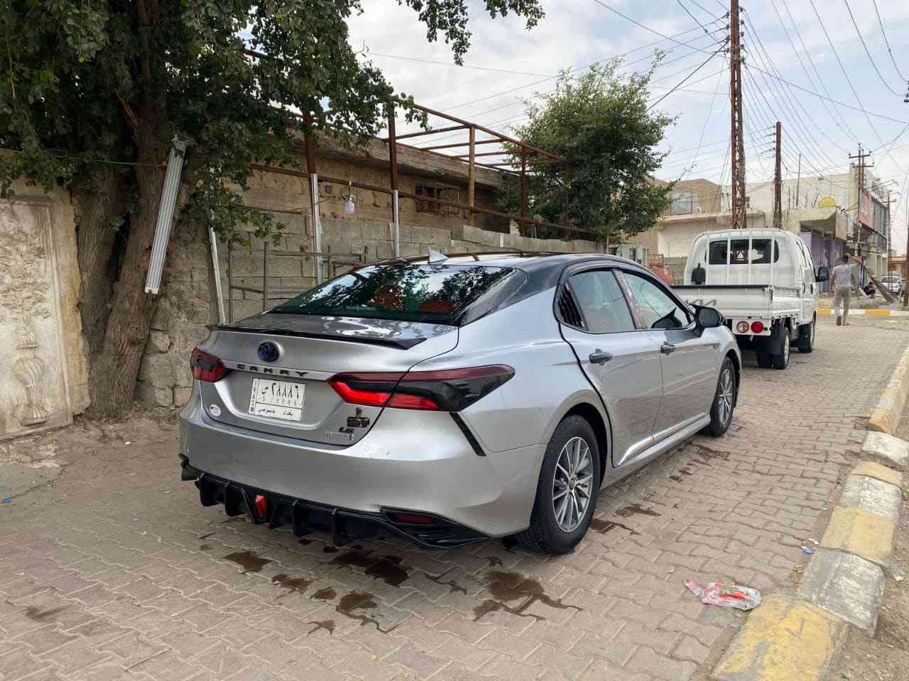 يا الله كامري موديل 2022 لون سلفر اكلين تايتل للبيع 
السياره اكلين اخوان بيه فقط مكانين بارد بالبنيد 
وشبر من الباب بارد بدون صبغ بدون ايرباك ولا لغد 
السياره حادثه خفيف ومرفق بالصور 
السياره موديل ٢٢ هايبرد 
مواصفاته كير اوتو هاند بريك بصمه رادار وتحديد مسار وشاشه كراسي كهرباء اكيد
رادارات وتحكم استيرن وحساسات السياره مرتبه شوفت عينكم ومرتبه وماشيه 110 حبايب وهذا ياباني ❤️
مكان السياره بغداد منطقه الدوره مقابل جسر صدام حبايب 
ومعروضه ب  196  وبيه مجال ان شاءالله 
ورقمه واضح يمكم رقم بغداد تحويل مباشر بحيل الله 
وهذا رقمي حبايب تحياتي الكم ❤️

***********
