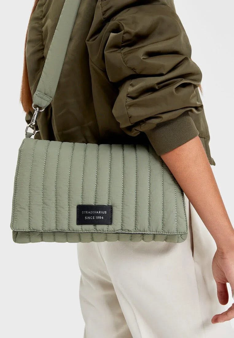 حقيبة من Stradivarius 
اورجنال / سعة كبيرة 
تجنن🤍


**إذا كنت صاحب هذا الإعلان وتريد حذفه لأي سبب، رجاءا أرسل رسالة إلى الدعم الفني**