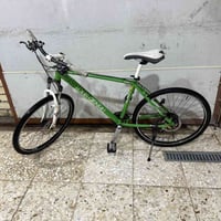 بايك لويس للبيع للتواصل على الرقم 07713801003