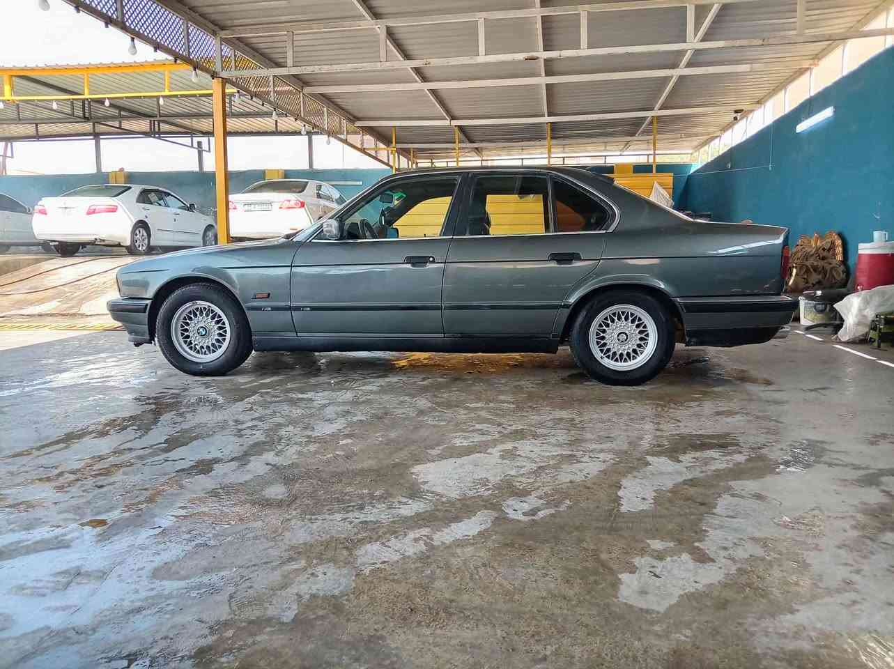 السلام عليكم بيءم للبيع موديل 94 حجم 525 ✈️
مفتوح لا تنقيص ولا بخار 👌
حدادية جديدة 🇩🇪
ويل خلية ✨
تخم تاير 👌
كير وتو ماتيك ✨
تبريد ثلج ❄️
سماعات دمام 🔊
رقم نكليزي 
بيع فقط للستفسار
 السعر اتصل 
 ***********
***********
