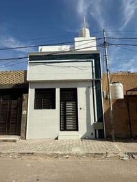 حي السلام النجف • دار طابقين • ٥٠م بناء حديث