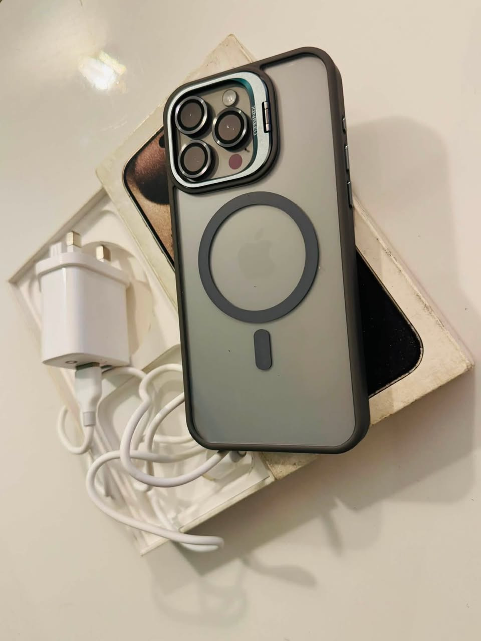 أيفون 15 برو ماكس🩶
ذاكرة 512 / بطارية 86%🔋
ماستر شرق اوسط / نضافتة 99%☑️
‏كُلشي ممبدل بي وتر بروڤ / كُلة شغال فيس ايدي شغال✨
كامل ماحقات / سعرة 1050🔒💸
مكاني بغداد بلديات 
هـ / *********** موجود واتساب كذلك
