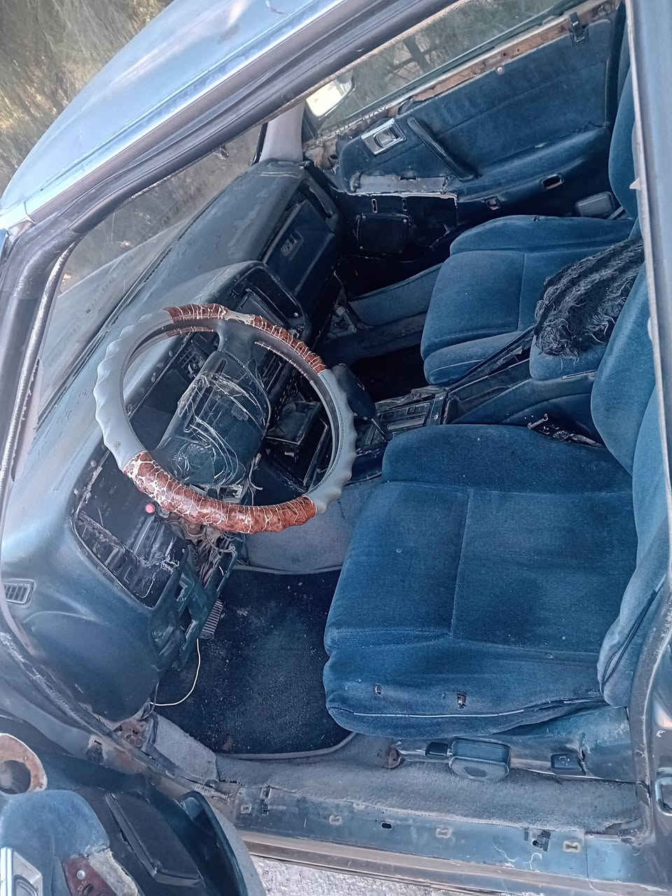 سلام عليكم  هارتوب البيع سعر ٢٣ورقه وبيه مجال مكان العماره ***********
