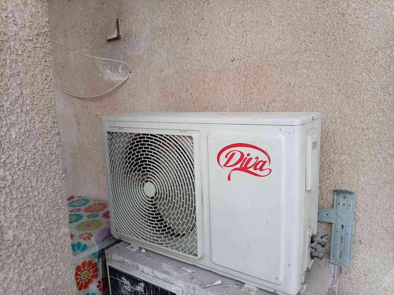 سلام عليكم سبلت واحد طن مستخدم 7 اشهر سبب بيع نقله من بيت بيت السعر 250 الف 
العنوان بغداد اليرموك 
التواصل ***********
