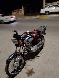 دراجة  سعره ٣٥٠ كلشيء مابسه مستعجل كلش للستفسار اتصل على هاذه الرقم 07...