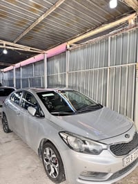 للبيع فقط  كيا سيراتو موديل 2015  خليجي كفالة عامة   بدون صبغ بدون حاد...