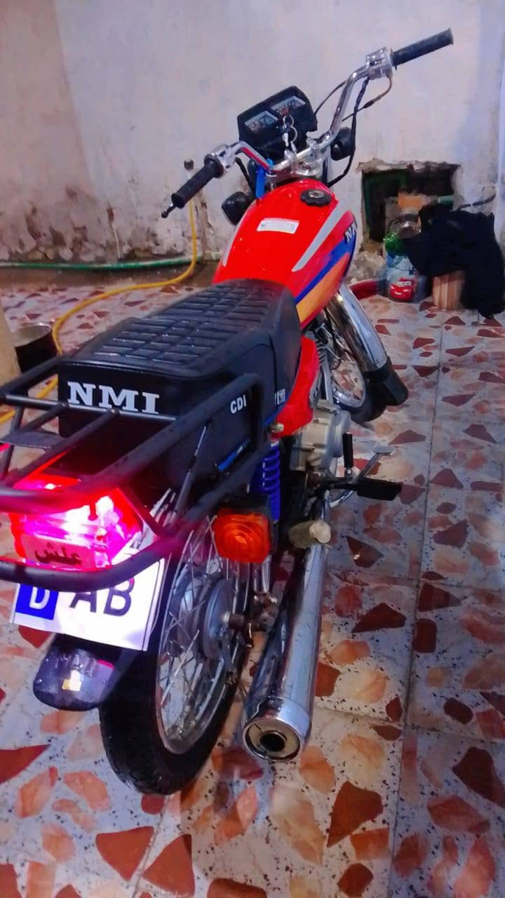 للبيع شاصي ارشا موديل 20 تعمير 25 دراجه مثل ما واضحه بل صوره تراجه نضيفه مكينه 20 ارشا اوراق اصولي سعر 675 وبيها مجال بسيط اتصال ***********
