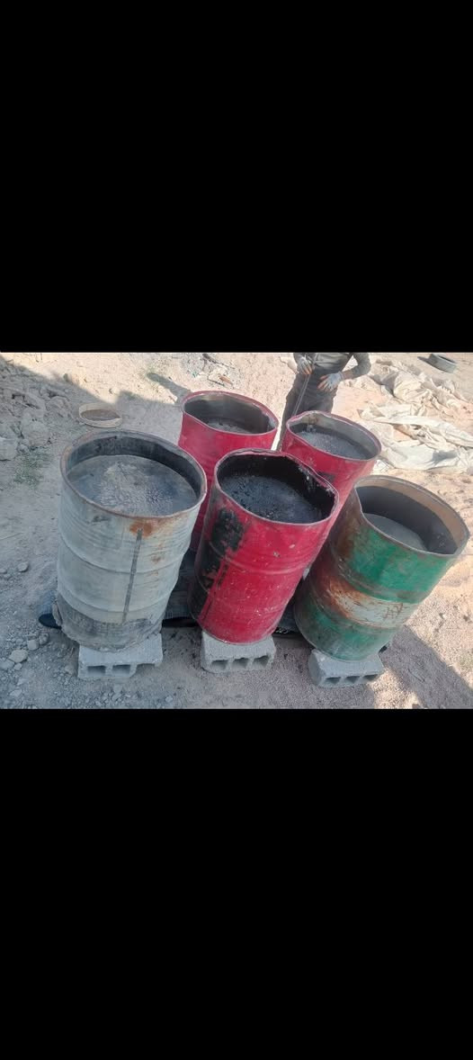 سلام عليكم يوجد جير التجير سطوح والاساسات سعر البرميل 70 كرسته وعمله الاتصال ***********
