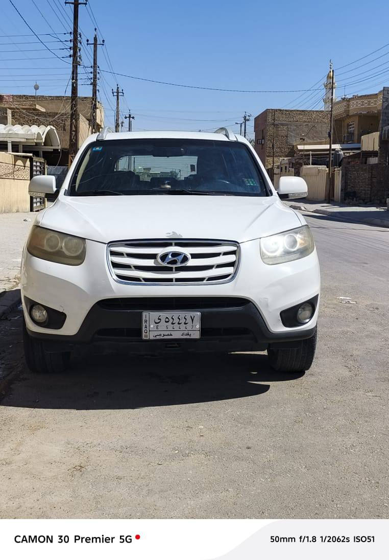 سنتافيه موديل 2011جديده مكينه 4  / 2400 سعر خاص 
هاتف  ***********
