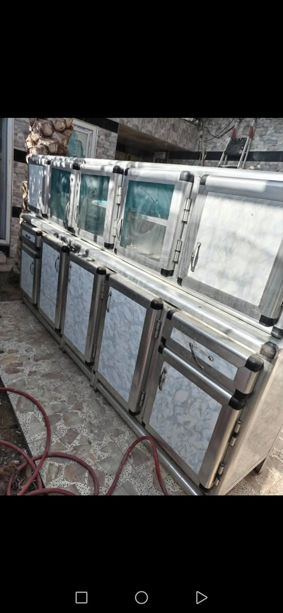 كاونتر للبيع نضيف السعر  350
وبي مجال  كوفه حي ميسان 
***********
