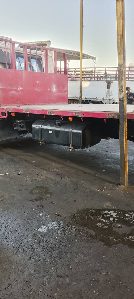 بدي البيع عرض 240طول6وربع بغداد جسر ديالى ***********
