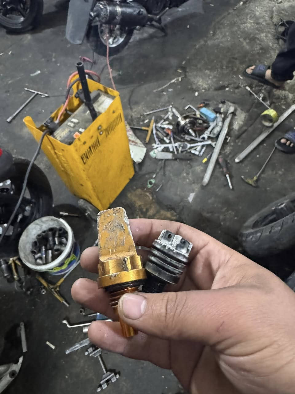 للبيع ويل مال ثعلب جيتي آر ١٠٠ هوه وتايرات
فباغه كور ٥٠
قطرات ٣٠
***********
