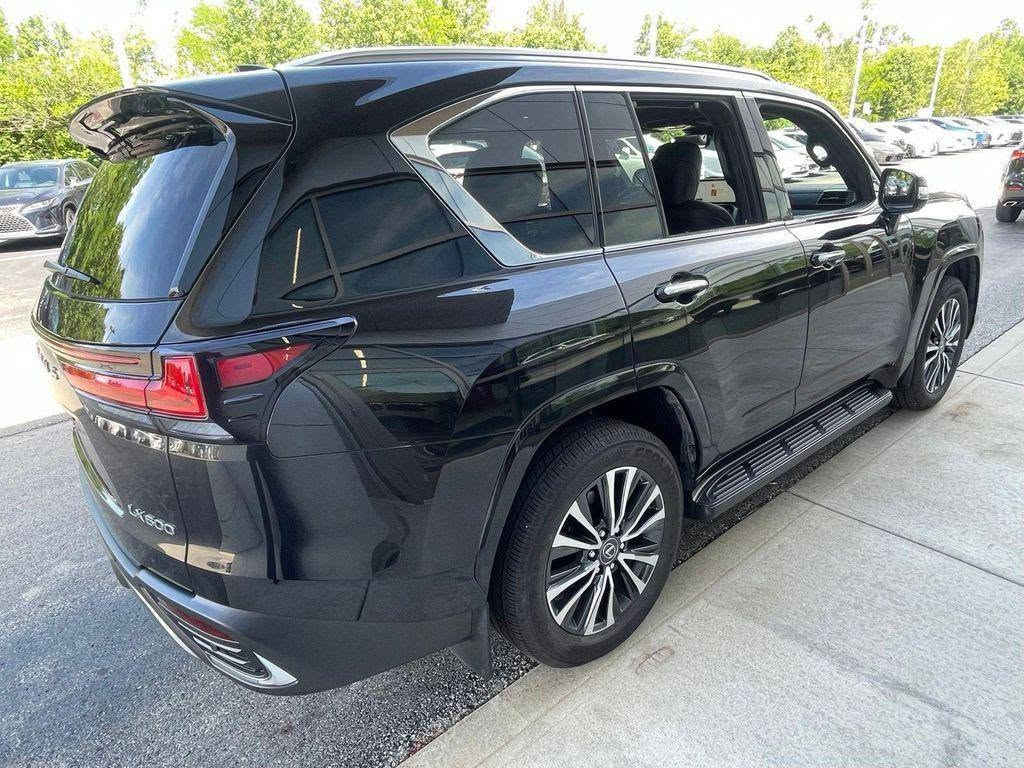 للبيع لكزس LX 600 الفاخرة موديل 2025
السعر 100  الف دولار 
شامل كمرك وشحن ورقم شمالي
كلين تايتل 
ممشى  6243 مايل
لون خارجي اسود
لون داخلي اسود
نوع الوقود: بنزين
محرك V6 سعة 3.4 لتر
نظام دفع رباعي
ناقل حركة أوتوماتيكي بعشر سرعات
مدة الوصول 50 يوم لتواصل خاص


**إذا كنت صاحب هذا الإعلان وتريد حذفه لأي سبب، رجاءا أرسل رسالة إلى الدعم الفني**