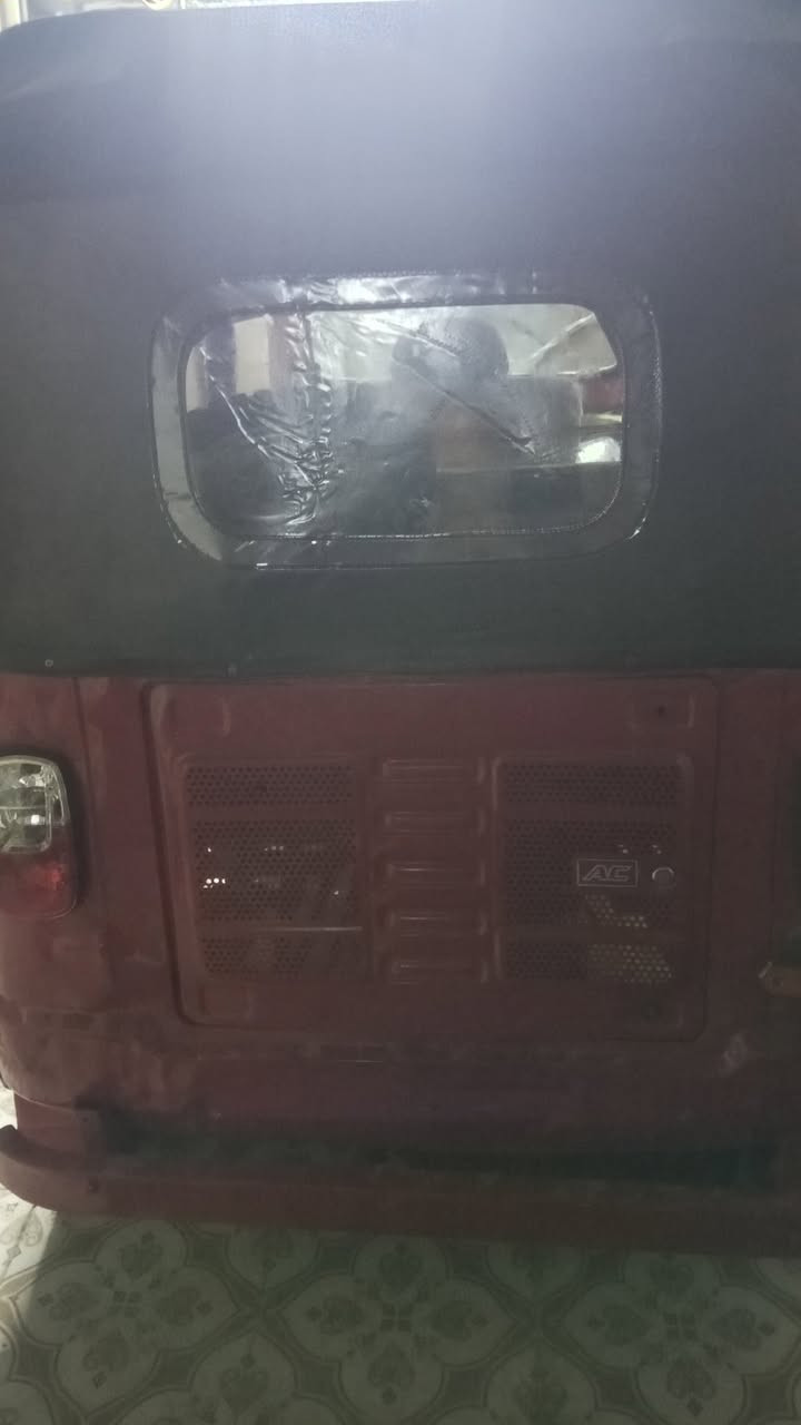 سلام عليكم تكتك البيع 18شهر 10 تكتك حلوه ونضيفه مكينه توني شاده صالي يومين كهربائيات شغاله جادر جديد السعر 5 و ميتين مجال حك الجيه مكاني ناصريه قرب مستشفى التركي هاذه رقمي ***********
