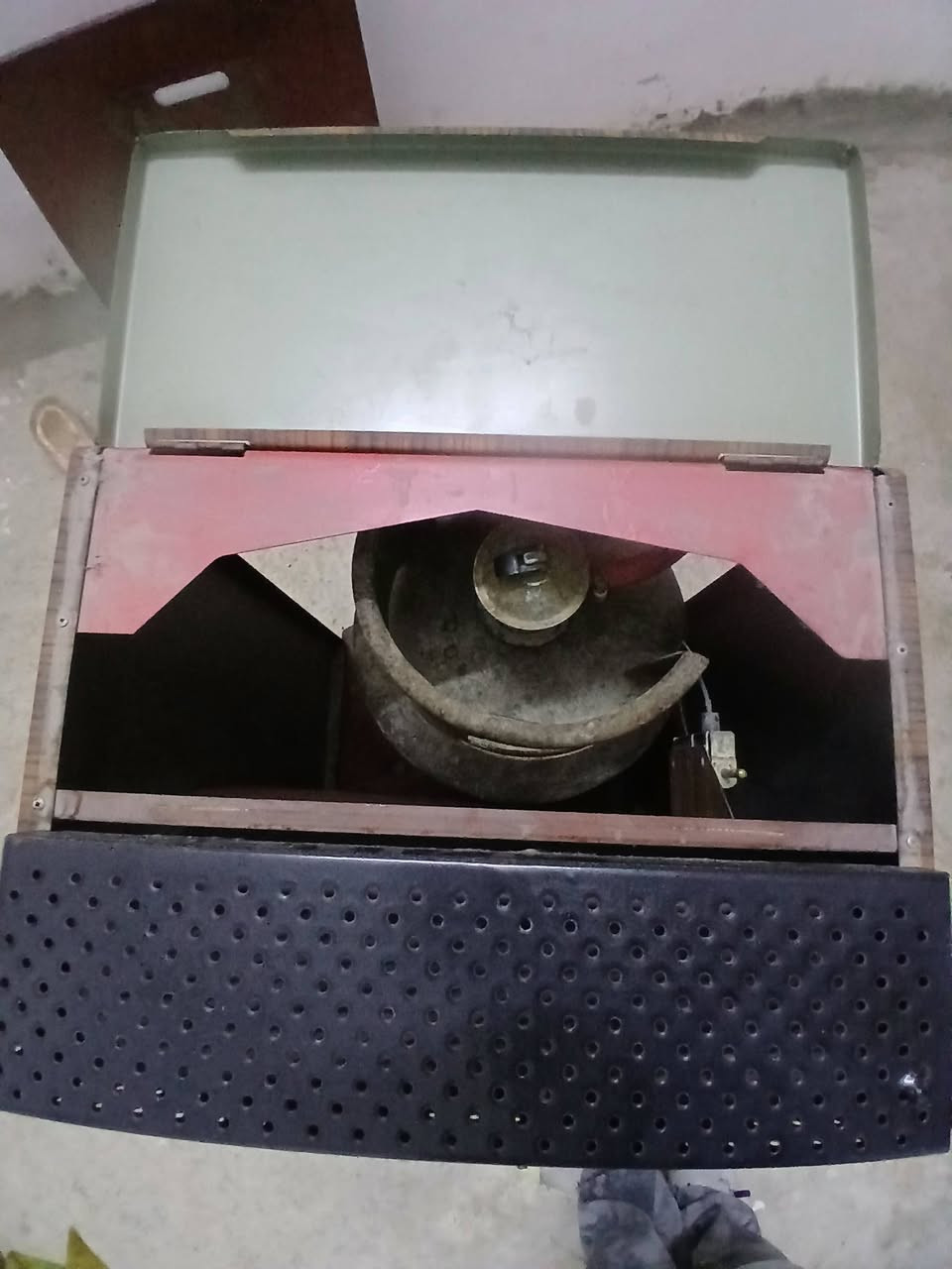 صوبة غازية صناعة سبعينات سعر ٦٥ مكاني بغداد الحبيبية شارع سجة فرع مطعم سلام الاستفسار الاستفسار واتساب علرقم ***********
