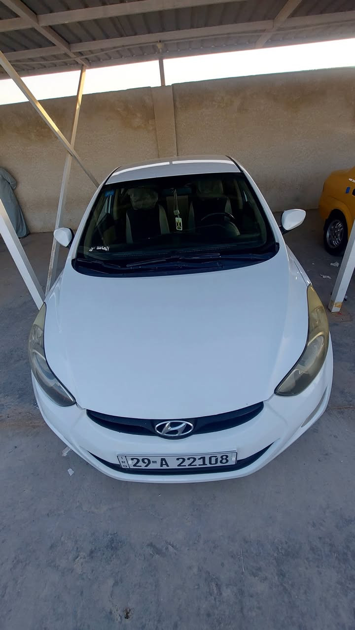 النترى للبيع موديل ٢٠١٢ لون ابيض  محرك ١٨٠٠ تخم تاير جديد حداديه جديدة رقم واسط الجديد السعر ب١٠٥ وبي مجال السيارة بيها صبغ صفحه بدون حادث العنوان كوت  رقم الهاتف ***********
