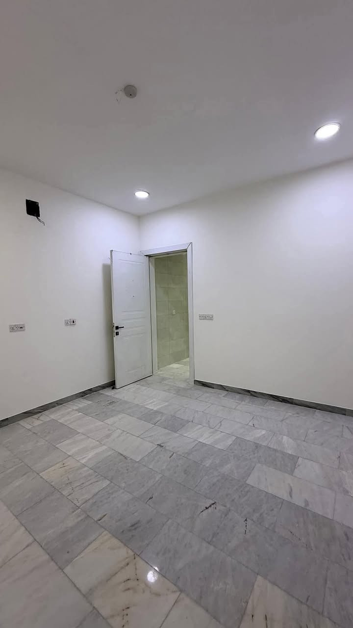 🏡 شقة للإيجار – المنصور / حي دراغ
عوائل- طالبات - موظفات 
تتكون من:
غرفتين نوم ، صالة ،  مطبخ ،  حمامات 2

📞 للاستفسار: ***********
📍 مكتب أمير علي للعقار – المنصور / حي دراغ

#المنصور #حي_دراغ #شقة_للإيجار #عقارات_بغداد #إيجار_شقق #مكتب_أمير_علي_للعقار #طلاب #موظفات
