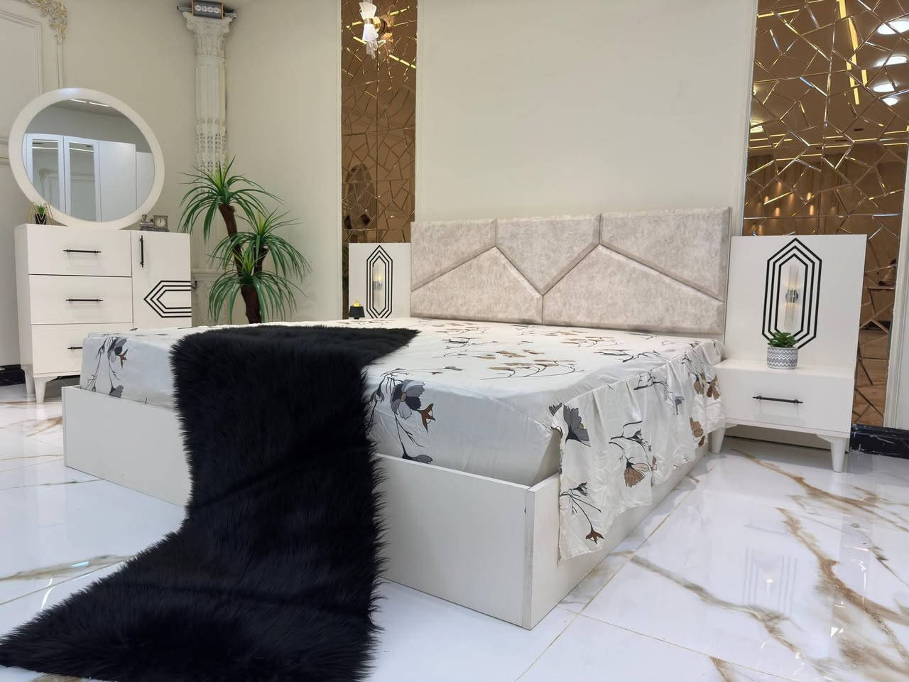 *موديل             022            الاقتصادي*

سعر 625 الف موجود توصيل كاف المحافظات نقل والشد يتصلون على الخاص
❇️ 5 قطع      كنتور 220
⭕️ *الكنتور العالي*
❇️ ميز تواليت ضخم
❇️ شغل ممتاز
❇️ السرير ثابت     🇹🇷🇹🇷🇹🇷


**إذا كنت صاحب هذا الإعلان وتريد حذفه لأي سبب، رجاءا أرسل رسالة إلى الدعم الفني**