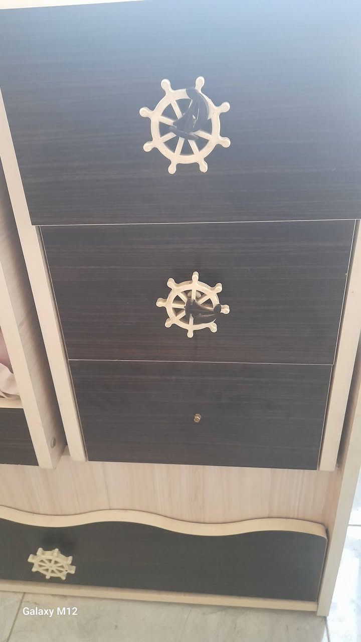 للبيع الجبير بي ضرر بسيط ممأثر
والازرك نضيف مابي اي ضرر


**إذا كنت صاحب هذا الإعلان وتريد حذفه لأي سبب، رجاءا أرسل رسالة إلى الدعم الفني**