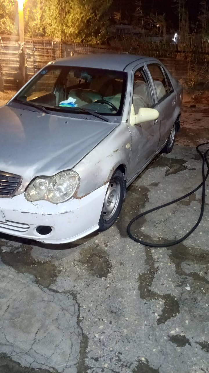 السلام عليكم شباب سياره جيبلي سي كي موديل 10 سياره بسمي رقم ذي قار سعره 22 وبيه مجال وهذا رقمي *********** مكاني ذ ي قار مركز
