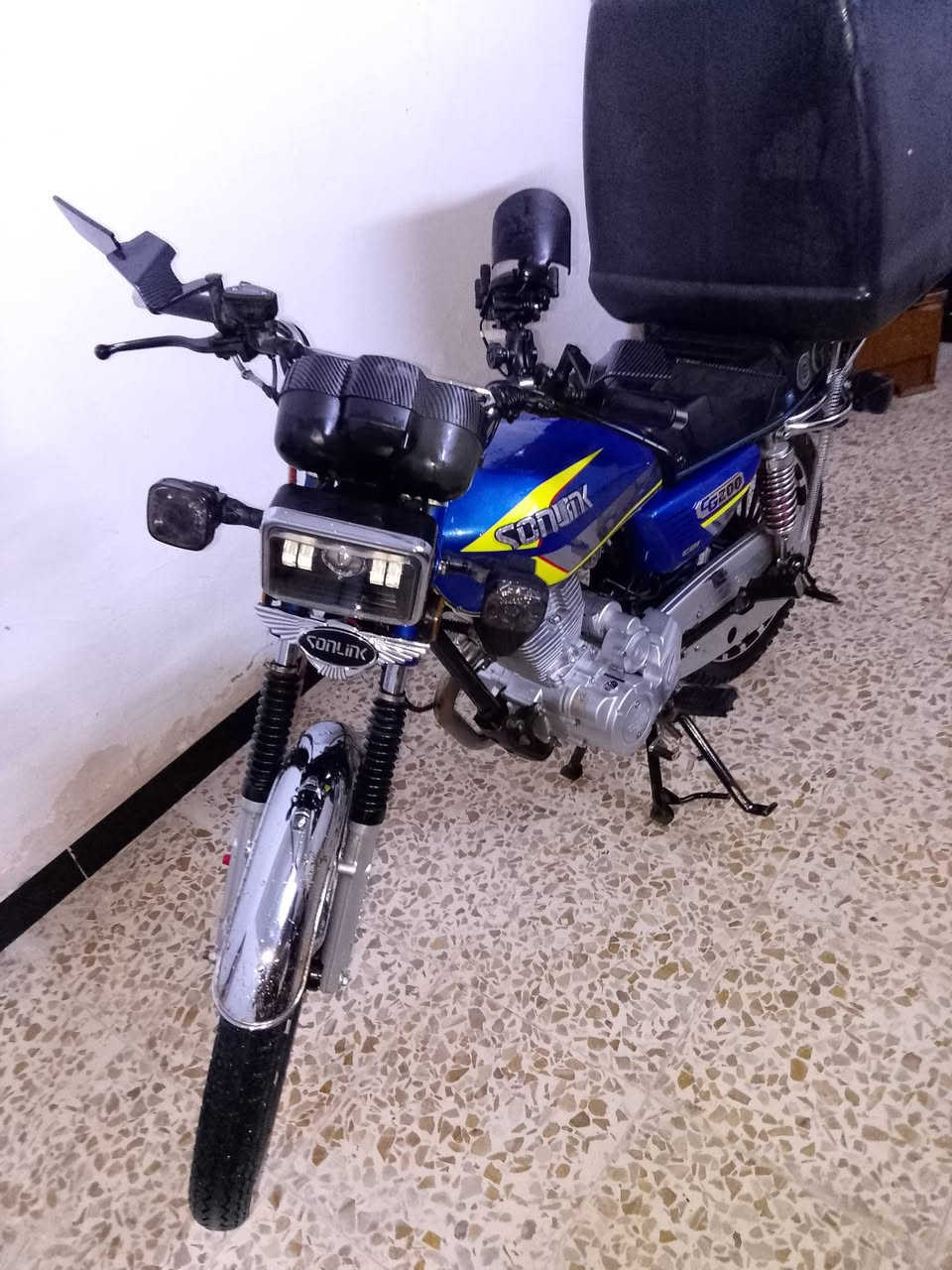 سلام عليكم
دراجه سونك للبيع موديل 2026اوراق
مامفتوحه مبدلة دهن 3 مرات كفاله عامه 
ماشيه 9الاف (السعر 950 قفل)العنوان بغداد حبيبيه


**إذا كنت صاحب هذا الإعلان وتريد حذفه لأي سبب، رجاءا أرسل رسالة إلى الدعم الفني**