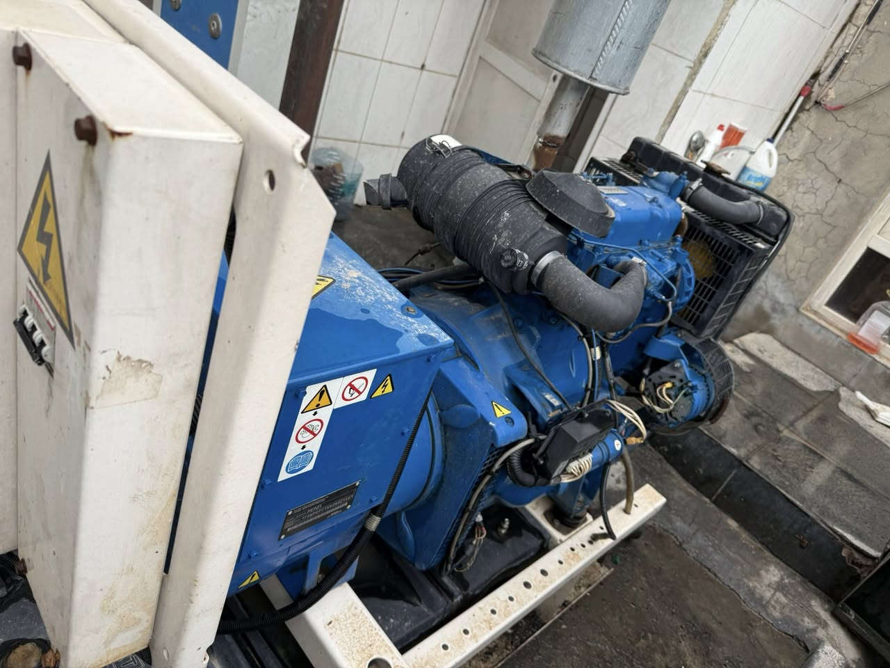 السلام عليكم
بيركنز 91 ملم اوربي بريطاني
30kva 
ساعات العمل. 1700 ساعه 
نظام اوتو حمايه فول اوتماتيك
وضع بلاد شركة  
أربيل صناعه جنوبيه 
نظام اوتو حمايه فول اوتماتيك
وضع بلاد شركة  
🚚يوجد توصيل الى جميع المحافظات وبضمان🚚
🚚كياندن هةية بو هةموو شاركان بةكرينتى🚚
 للاستفسار:
 ابو علي 
***********
***********
***********
