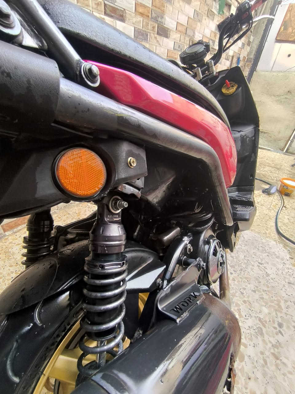 سلام عليكم دراجه سكنس جبلي للبيع الدراجه مكينه مكفوله كهرباءيات شغاله دراجه شلعه معدل مكاني ام الكبر السعر ٧٥٠ وبيها مجال قليل رقم الهاتف ***********
