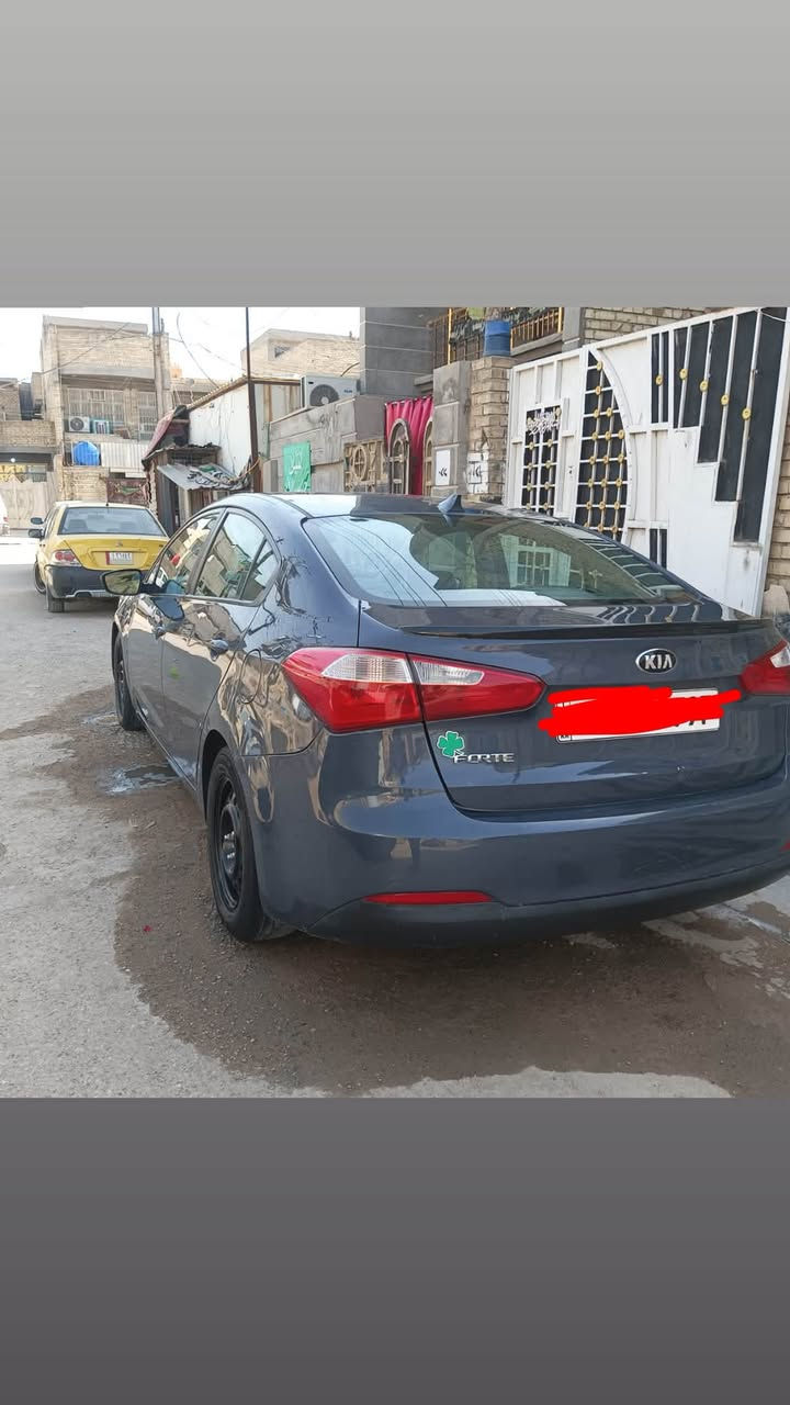 السلام عليكم سياره كيا فورتي مكينه دوش 2000خير من الله سياره مال بيت جاهزة من كل نواحي ماتحتاج اي صرف وبالاضافه الى منضومه غاز شرط شادهه باربيل تنسى هم البانزين وجاهزه حادثهه بنيد وبارد جاملغ الايسر رقم أربيل تحويل ثاني يوم السعر (105) كله مكفول وجاهزه مكاني بغداد البلديات الرقم ‭***********‬
